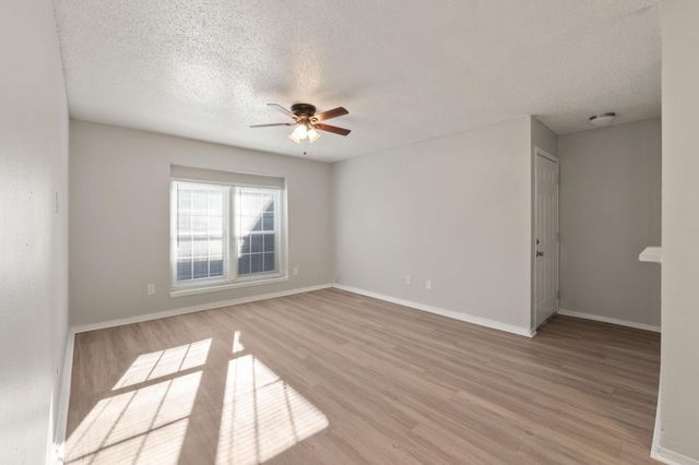 1720 Wooten Park DR 206, Austin, TX 78757