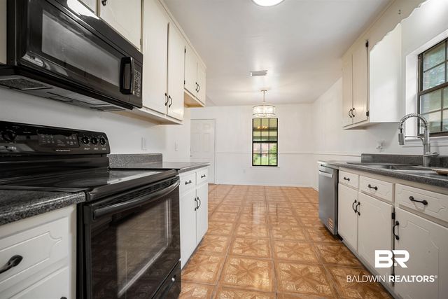8525 Lister Dairy Road, Creola, AL 36525