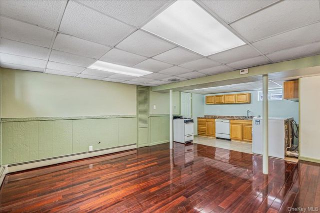 85-12 248 Street, Bellerose, NY 11426