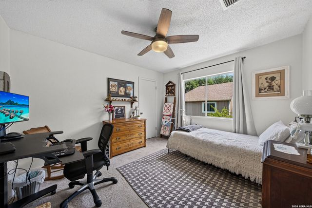 13611 Thessaly, Universal City, TX 78148
