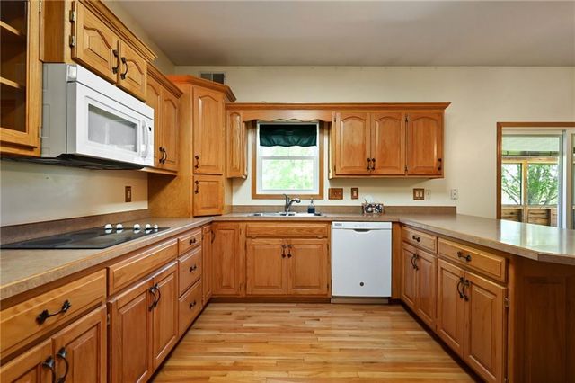 36404 E County Line Road, Lone Jack, MO 64070