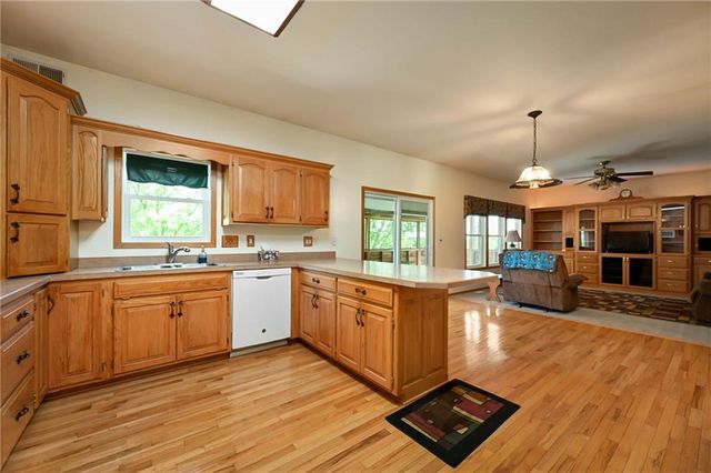 36404 E County Line Road, Lone Jack, MO 64070