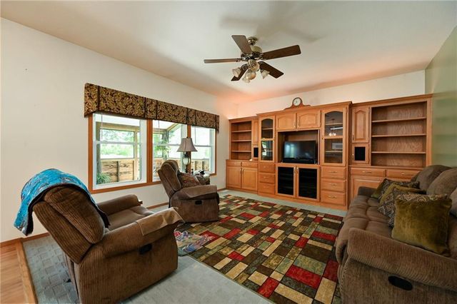 36404 E County Line Road, Lone Jack, MO 64070