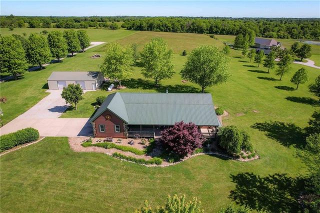 36404 E County Line Road, Lone Jack, MO 64070