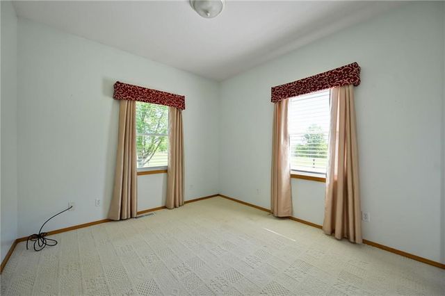 36404 E County Line Road, Lone Jack, MO 64070