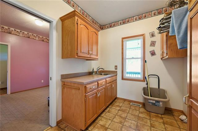 36404 E County Line Road, Lone Jack, MO 64070