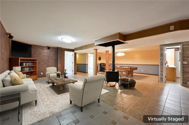 36404 E County Line Road, Lone Jack, MO 64070