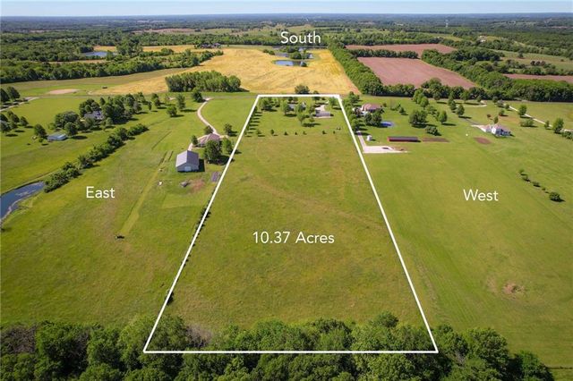 36404 E County Line Road, Lone Jack, MO 64070