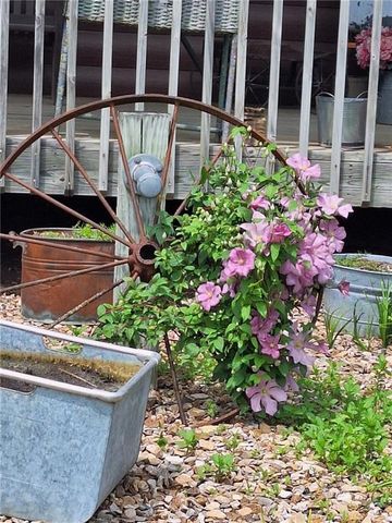 36404 E County Line Road, Lone Jack, MO 64070