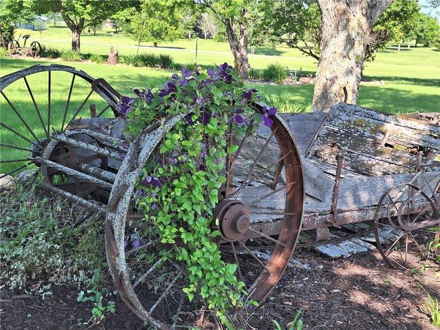 36404 E County Line Road, Lone Jack, MO 64070