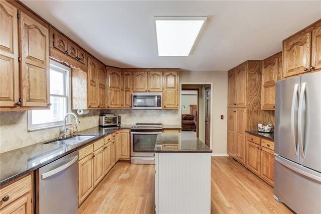 1051 Riverside Road, Sugar Hill, GA 30518