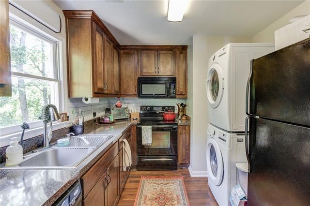 1051 Riverside Road, Sugar Hill, GA 30518