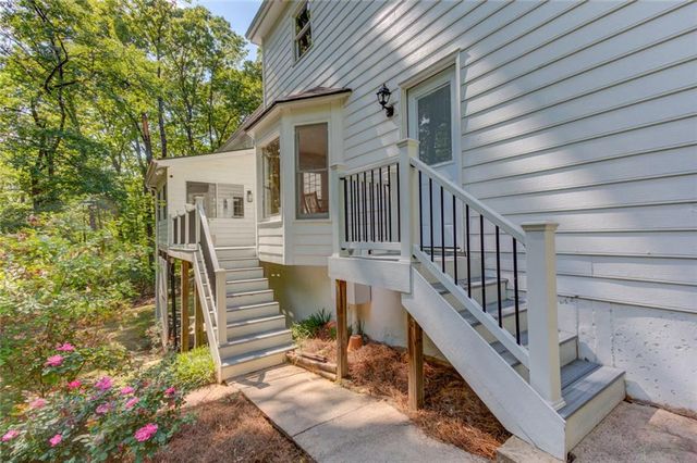 1051 Riverside Road, Sugar Hill, GA 30518