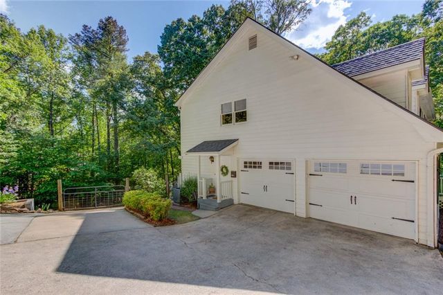 1051 Riverside Road, Sugar Hill, GA 30518