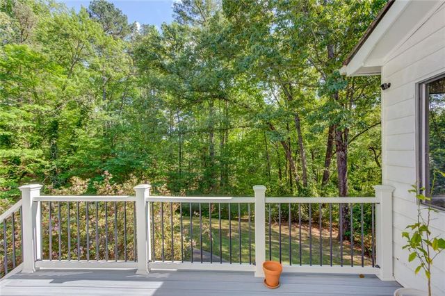 1051 Riverside Road, Sugar Hill, GA 30518