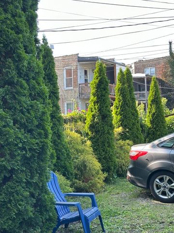 3448 W Drummond Place 2, Chicago, IL 60647