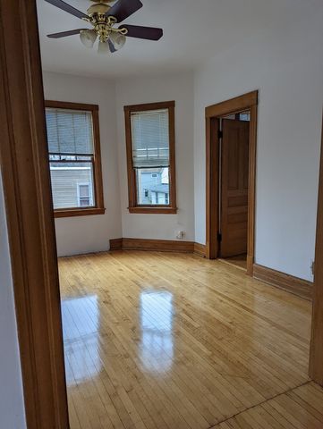 3448 W Drummond Place 2, Chicago, IL 60647