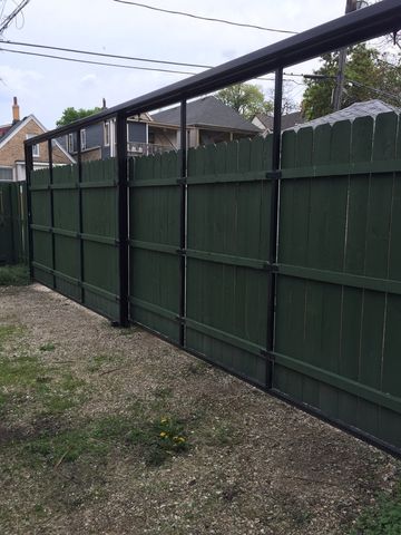 3448 W Drummond Place 2, Chicago, IL 60647