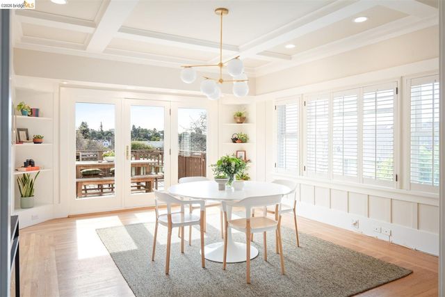 685 Calmar Ave, Oakland, CA 94610