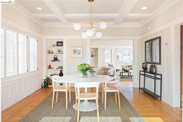 685 Calmar Ave, Oakland, CA 94610