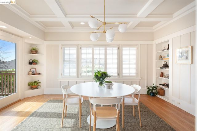 685 Calmar Ave, Oakland, CA 94610