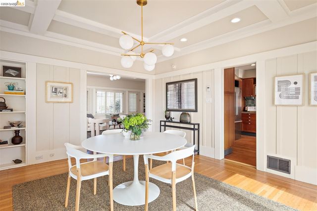 685 Calmar Ave, Oakland, CA 94610