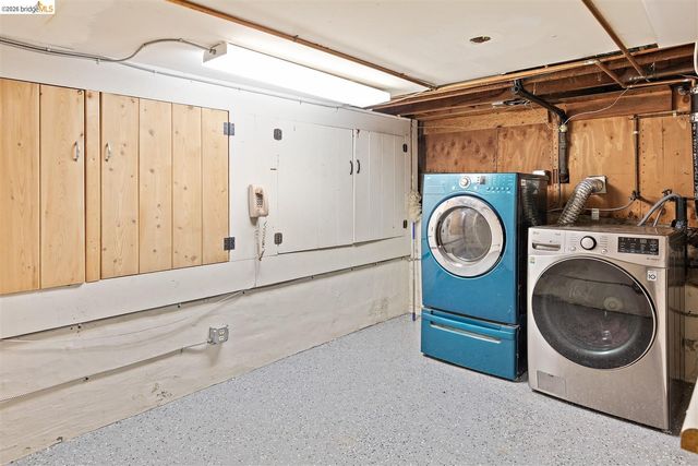 685 Calmar Ave, Oakland, CA 94610