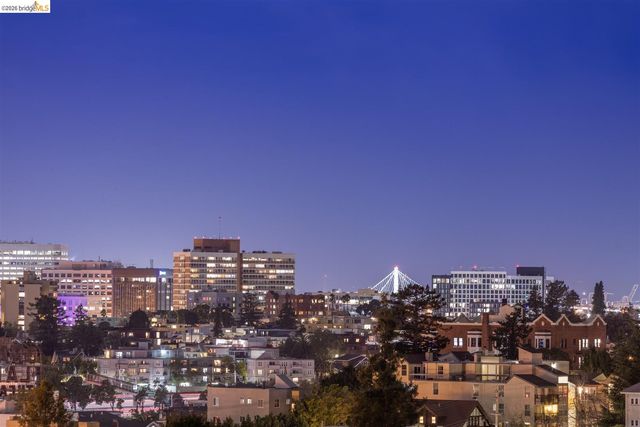 685 Calmar Ave, Oakland, CA 94610