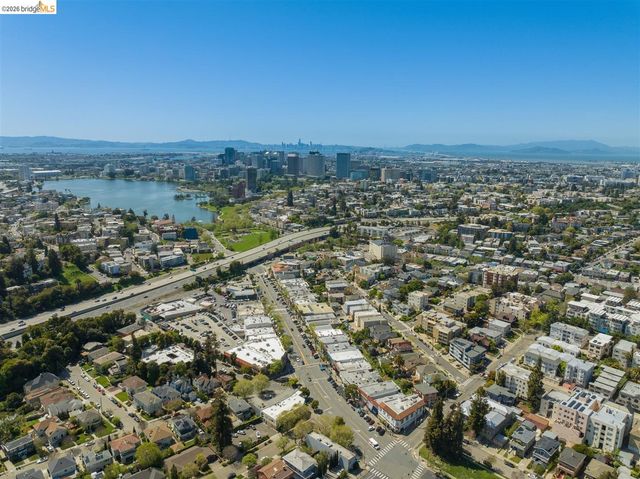 685 Calmar Ave, Oakland, CA 94610