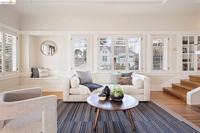 685 Calmar Ave, Oakland, CA 94610