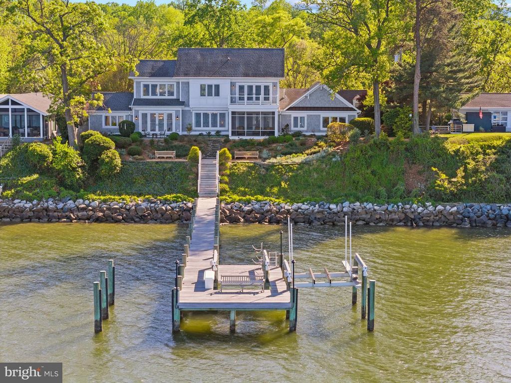 2512 LYON DR, Annapolis, MD 21403