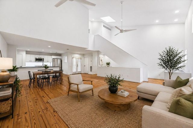 6130 Grand Boulevard, Houston, TX 77021