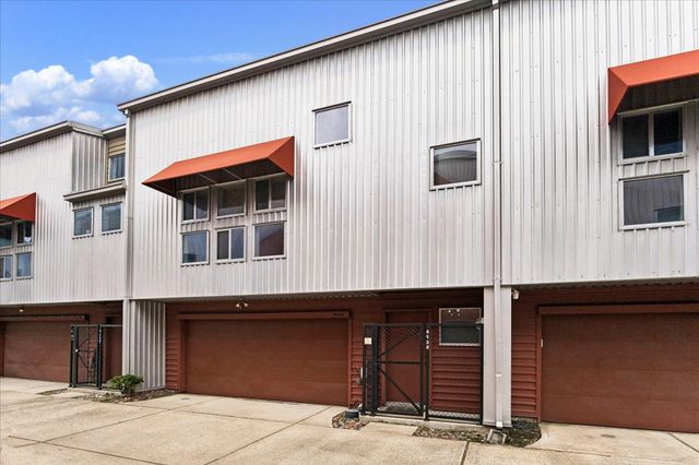 6130 Grand Boulevard, Houston, TX 77021