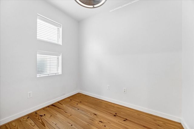 6130 Grand Boulevard, Houston, TX 77021