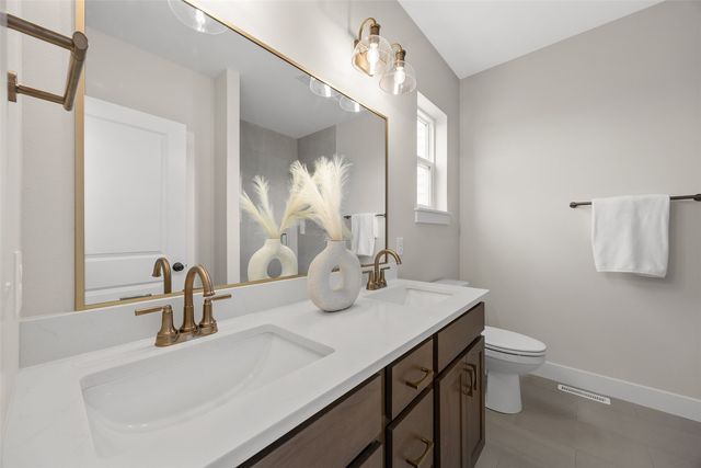 7052 Stags Leap, Marion, IA 52302