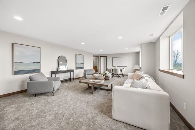 7052 Stags Leap, Marion, IA 52302