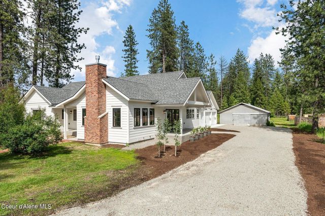 509 3rd St, Priest River, ID 83856