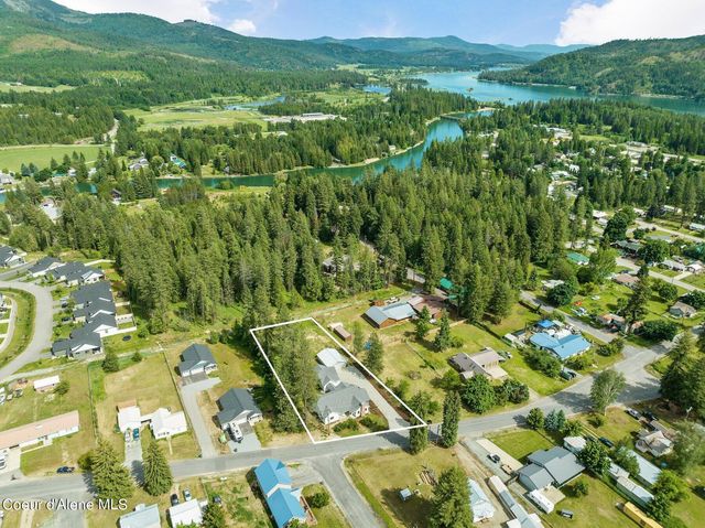 509 3rd St, Priest River, ID 83856