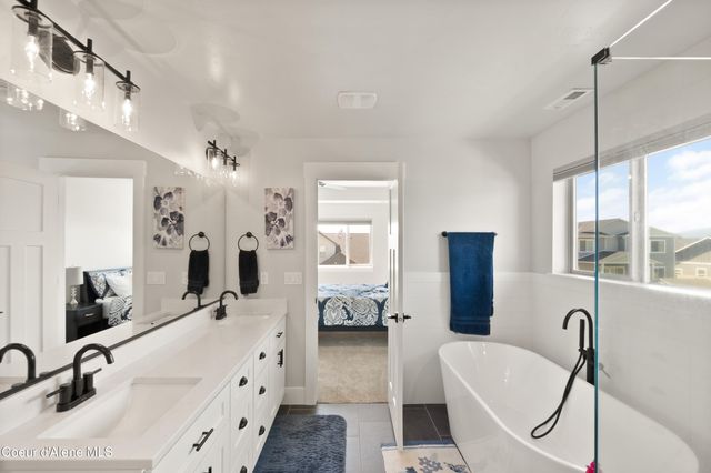 2877 N Callary St, Post Falls, ID 83854