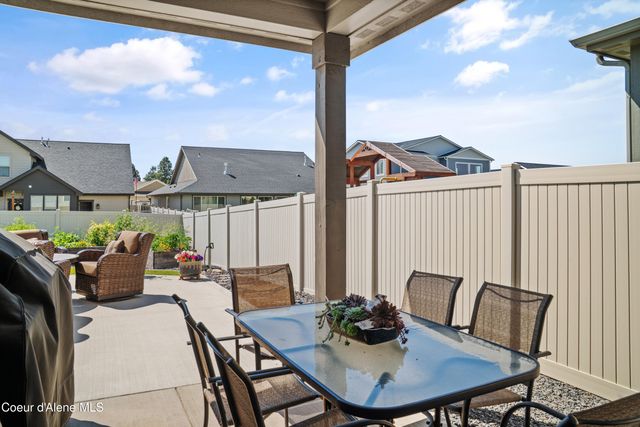 2877 N Callary St, Post Falls, ID 83854