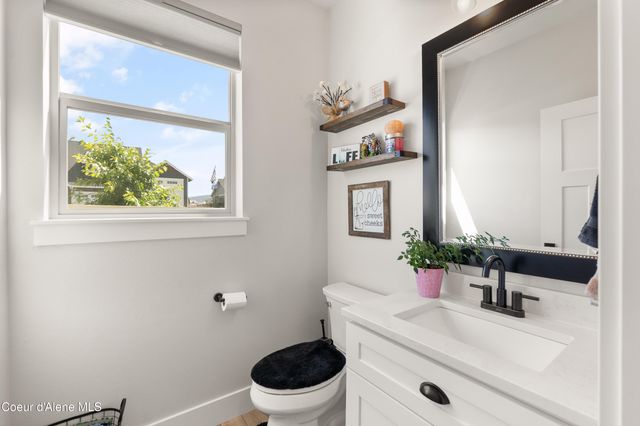 2877 N Callary St, Post Falls, ID 83854