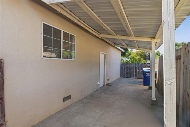 6472 Linn Way, Rio Linda, CA 95673