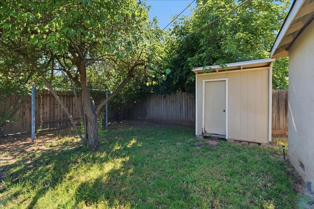 6472 Linn Way, Rio Linda, CA 95673
