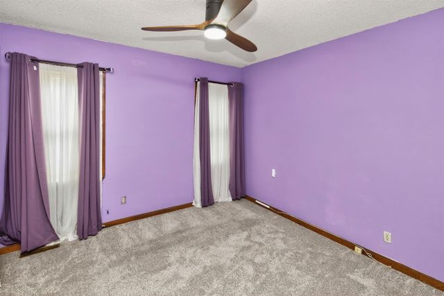 300 E Granger Avenue, Des Moines, IA 50315