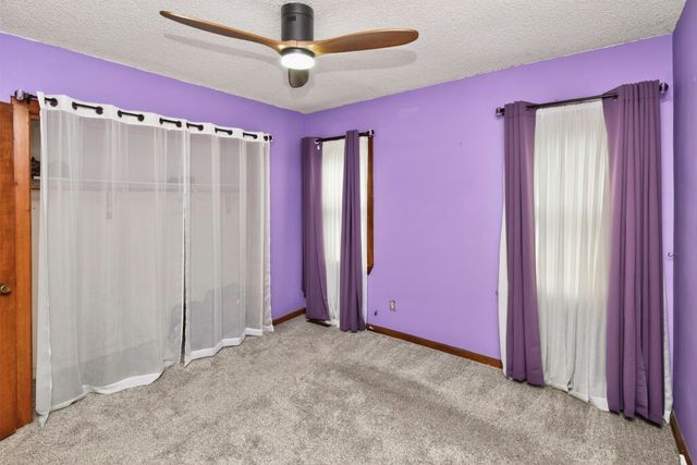 300 E Granger Avenue, Des Moines, IA 50315