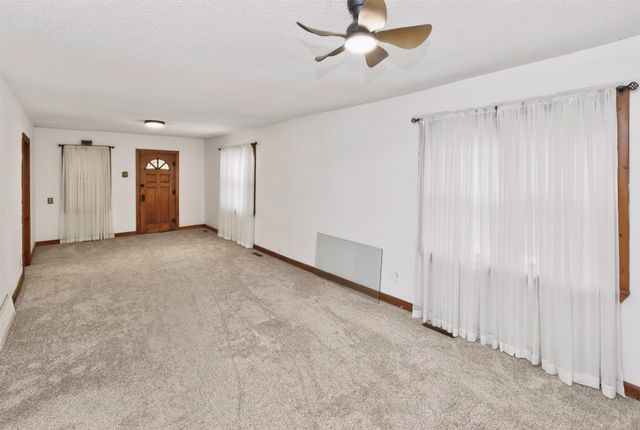 300 E Granger Avenue, Des Moines, IA 50315