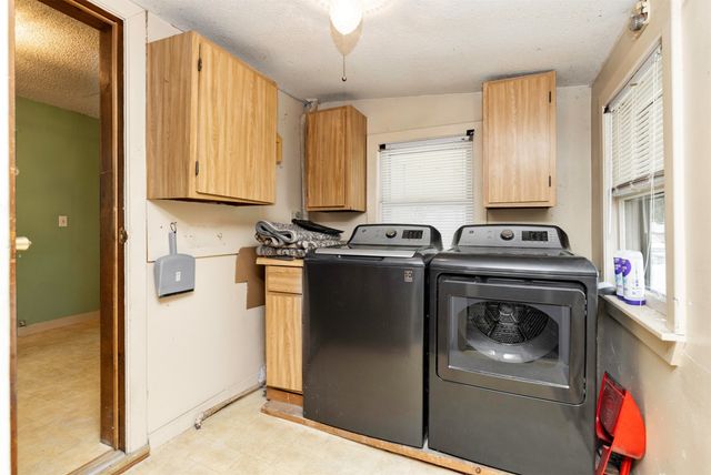 300 E Granger Avenue, Des Moines, IA 50315