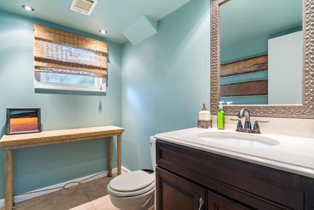 8134 Columbia Avenue, Munster, IN 46321