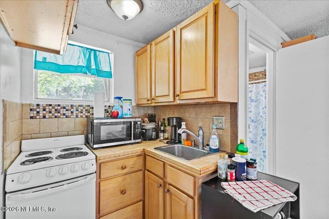 1863 MAUVA JUAN Avenue, Jacksonville, FL 32225