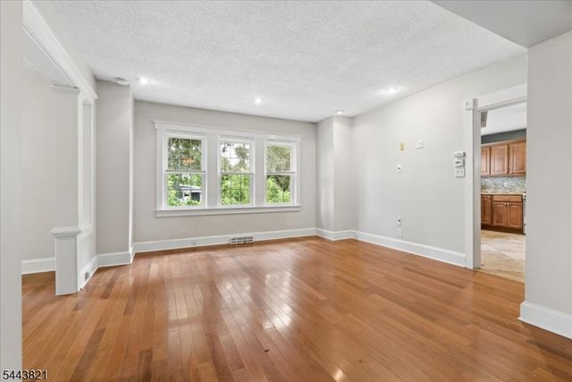 91 Mcadoo Ave, Hamilton Twp., NJ 08619